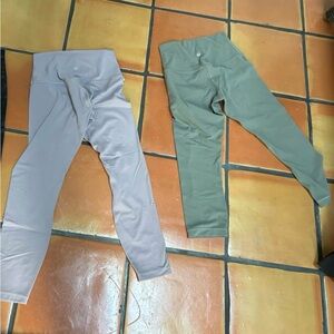 Lululemon Athletica Tan and Green Leggings with Tapered Design